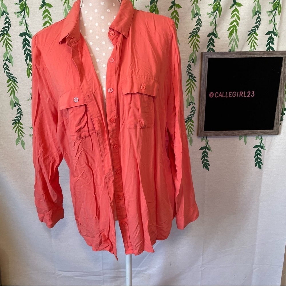 Size 1X Coral Button Down Blouse B2